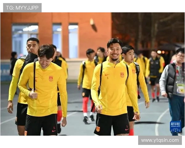 中国男足新帅亮相 首场热身赛挑战世界强队备战世界杯 中国男足新帅亮相 首场热身赛挑战世界强队备战世界杯