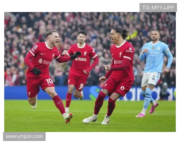 欧洲豪门激战揭开新赛季足球巅峰对决激情序幕时刻来临震撼全场盛